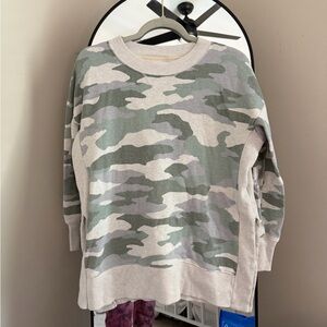 Aerie Green and Gray Camouflage Crewneck